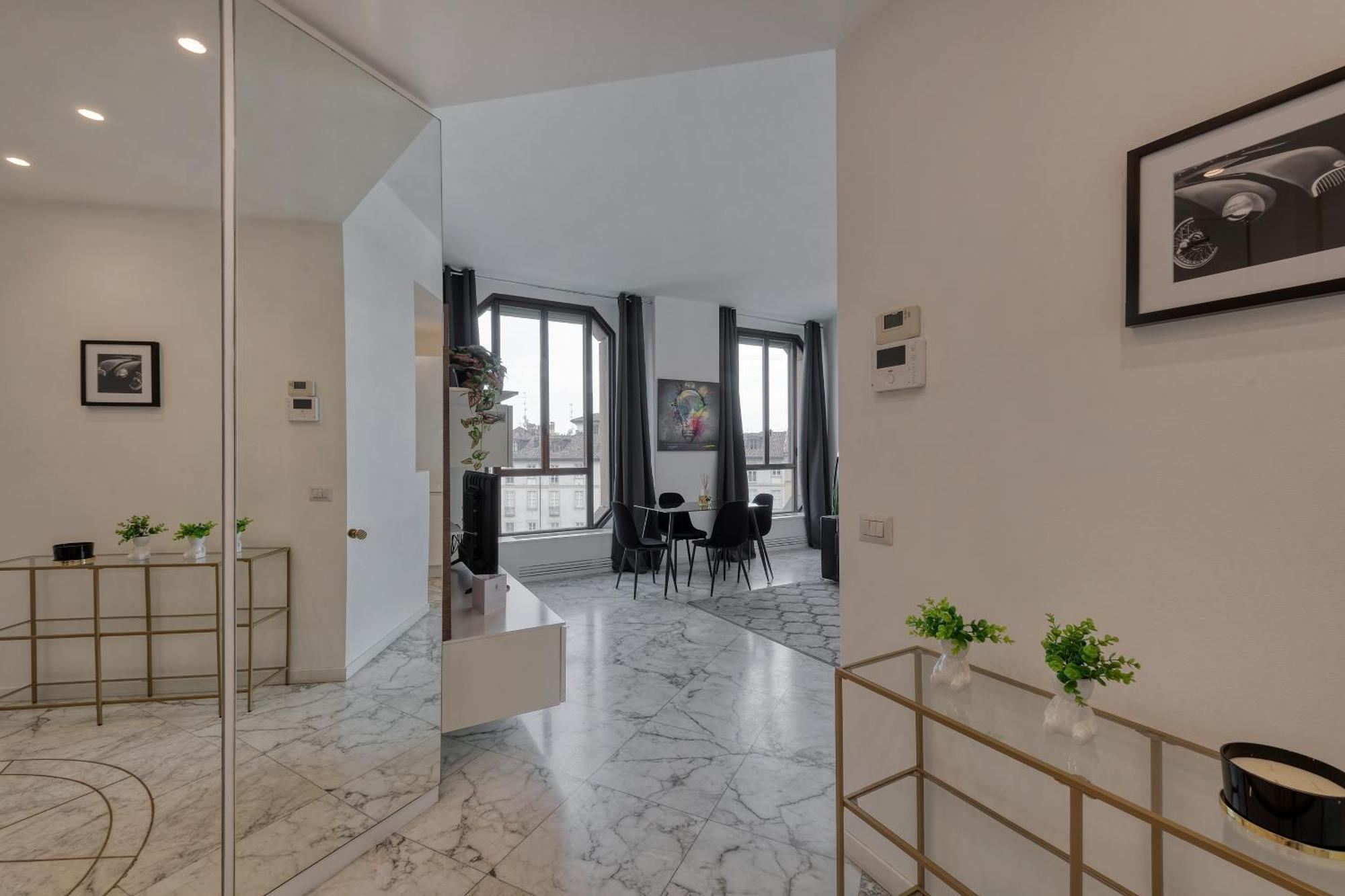 Milan Royal Suites - Duomo Santo Stefano מראה חיצוני תמונה