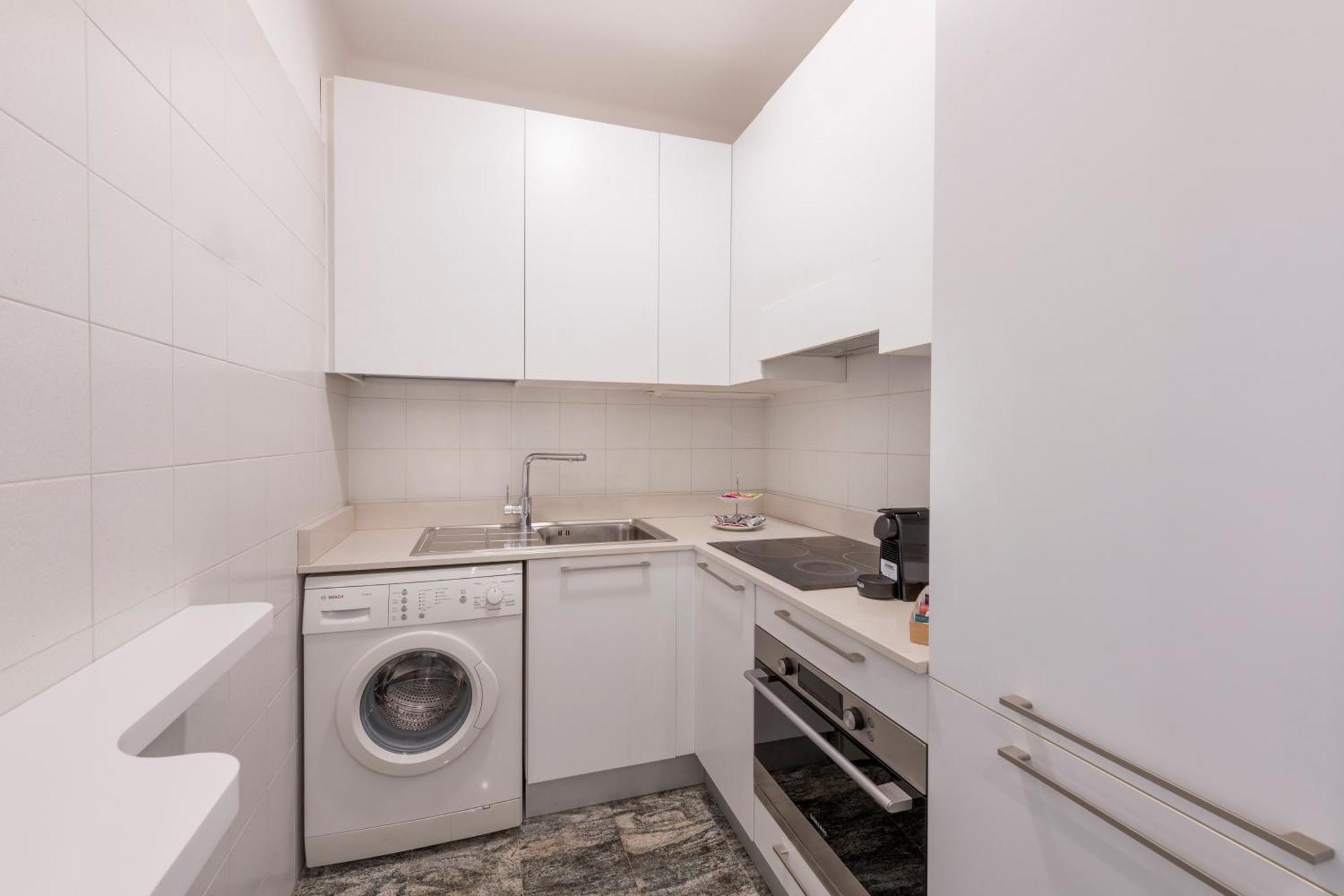 Milan Royal Suites - Duomo Santo Stefano מראה חיצוני תמונה